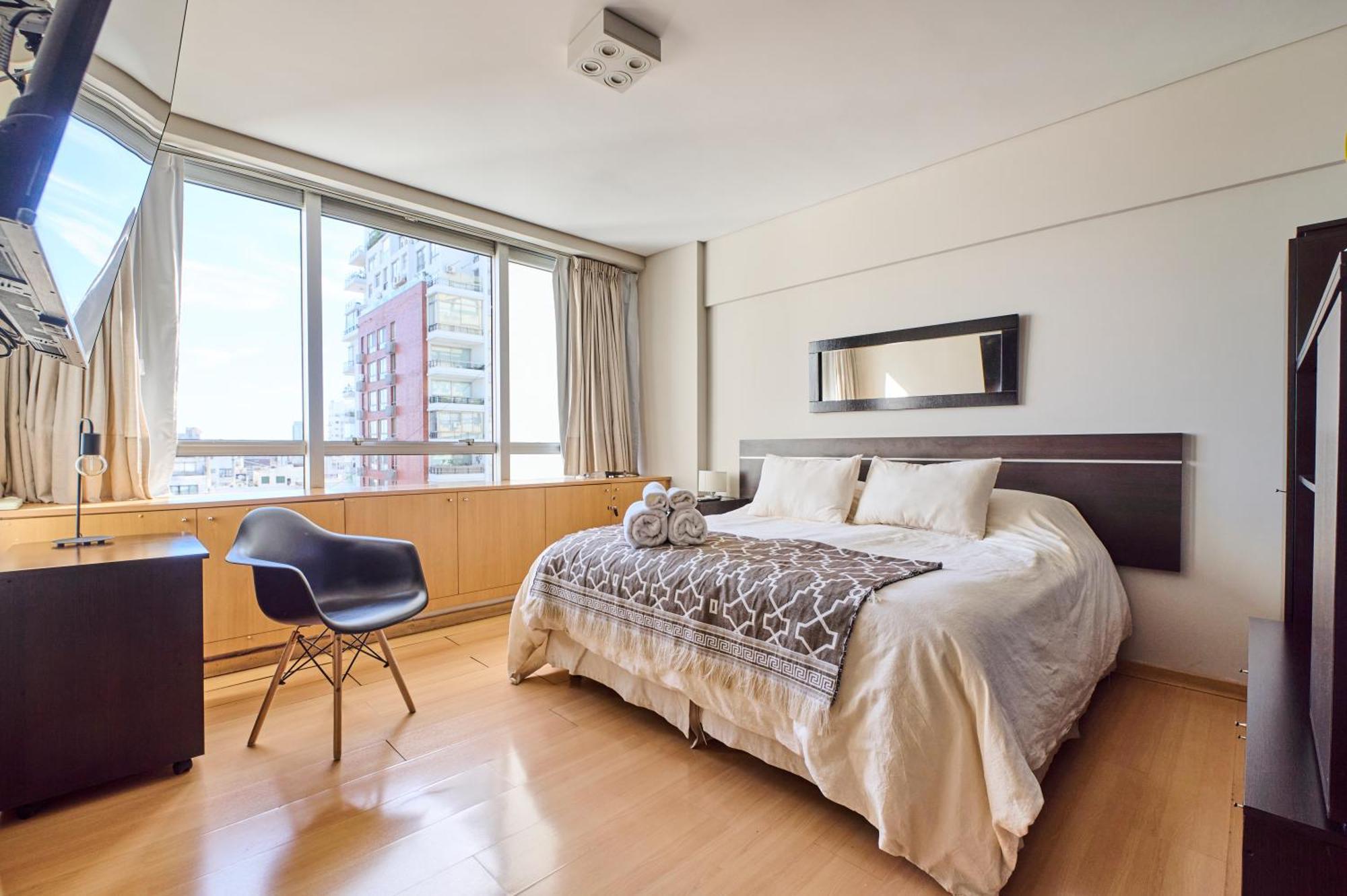 Recoleta: Elegance, Pool And Prime Location Apartment *
