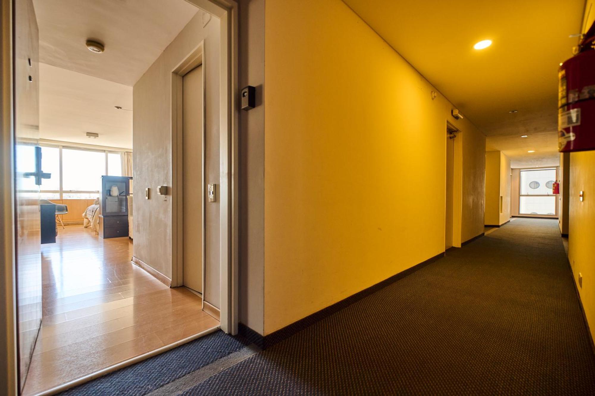 Apartment Recoleta: Elegance, Pool And Prime Location Buenos Aires