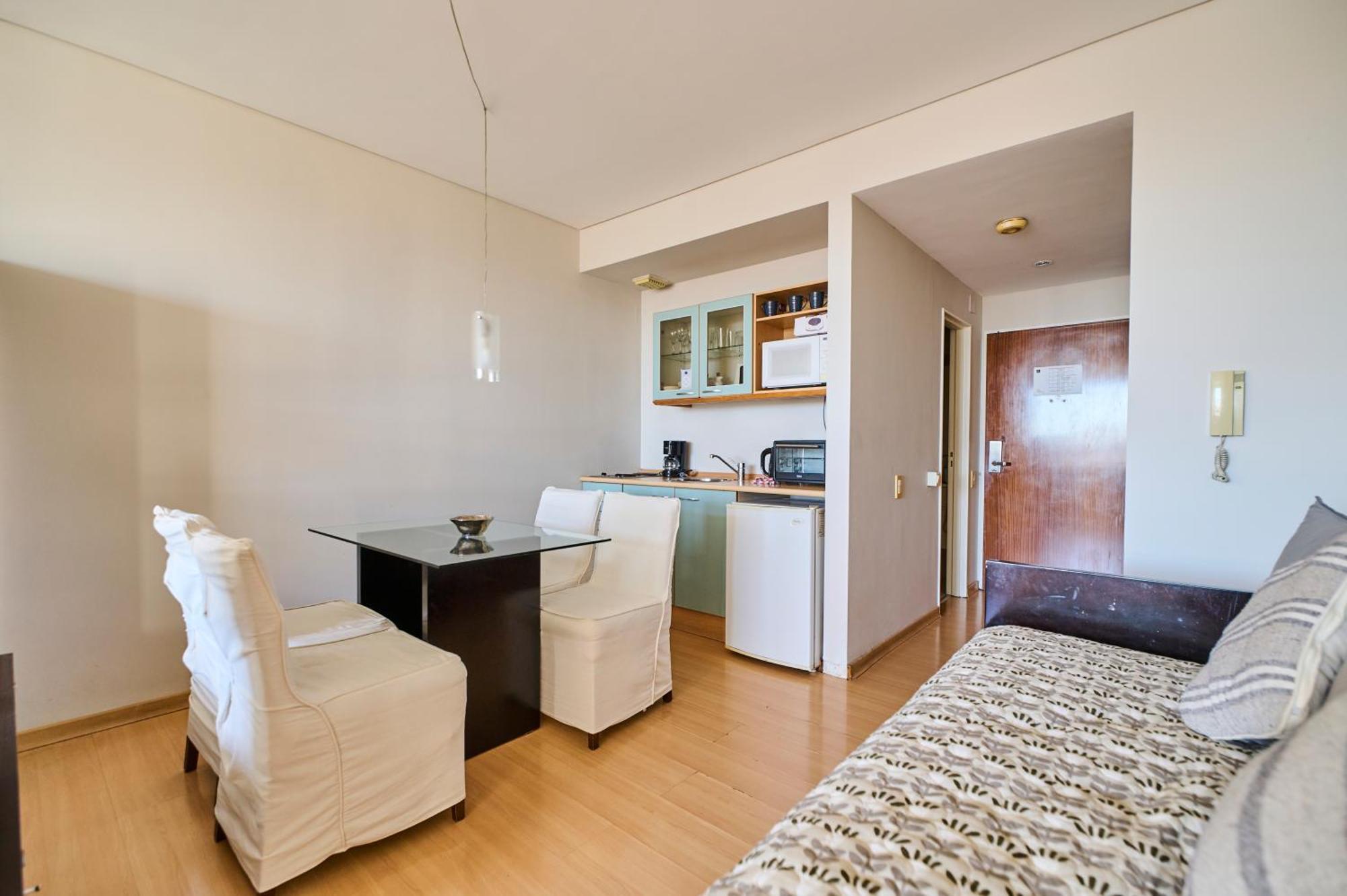 Apartment Recoleta: Elegance, Pool And Prime Location Buenos Aires