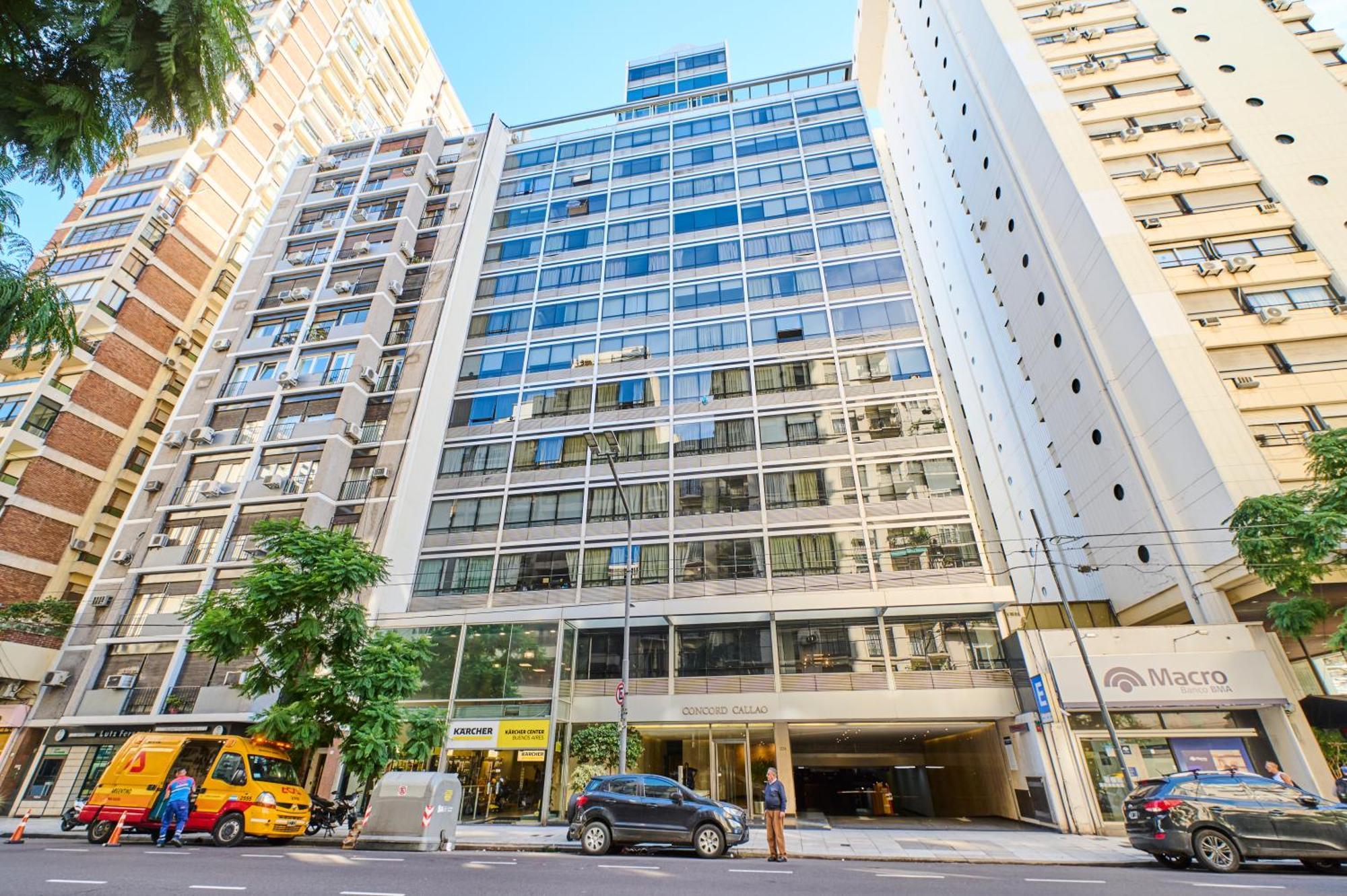 Recoleta: Elegance, Pool And Prime Location Apartment Buenos Aires