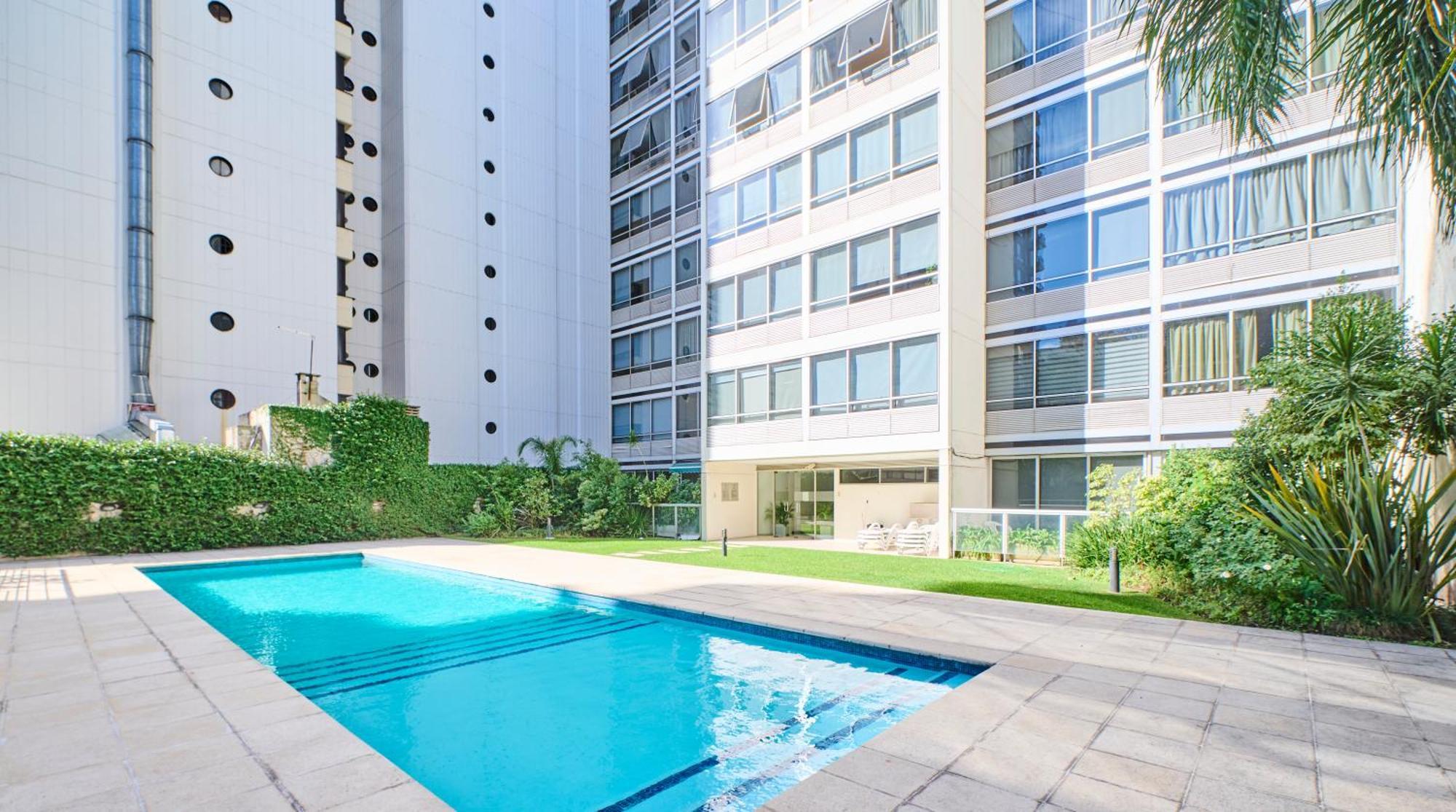 Apartment Recoleta: Elegance, Pool And Prime Location *