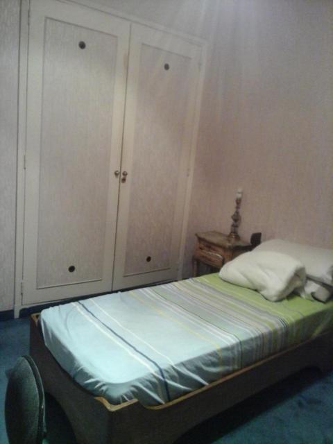 Habitación en casa particular Comoda Privada Amoblada Con Bano Privado En Canitas *