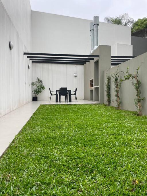Studio En Palermo Con Jardin Privado Y Parrilla Apartamento *