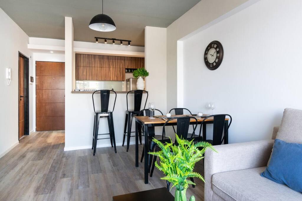 Departamento Dos Ambientes En Flores * Buenos Aires