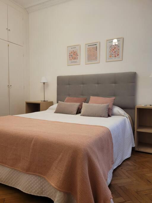 Apartamento Amplio Dpto Para 5 Con Lavarropas Frente Al Congreso Nacional