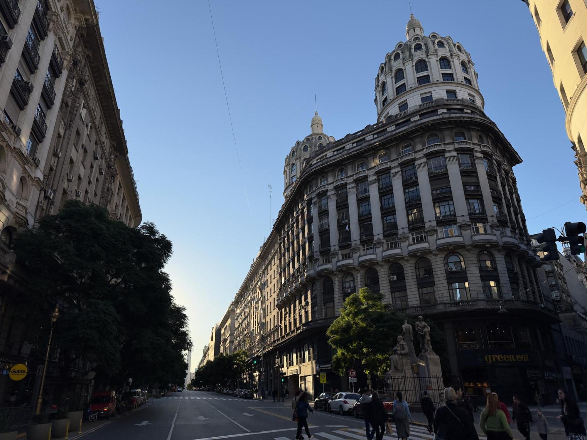 Apartamento Plaza De Mayo - Diplomat's 3 Bedroom Ensuite Haven *