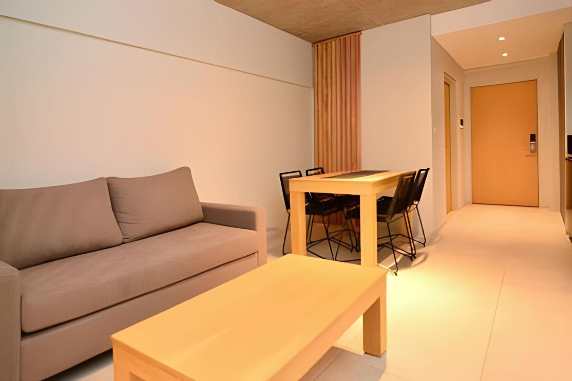 Enjoy Vallanhost @ Matienzo Lot - 12 *