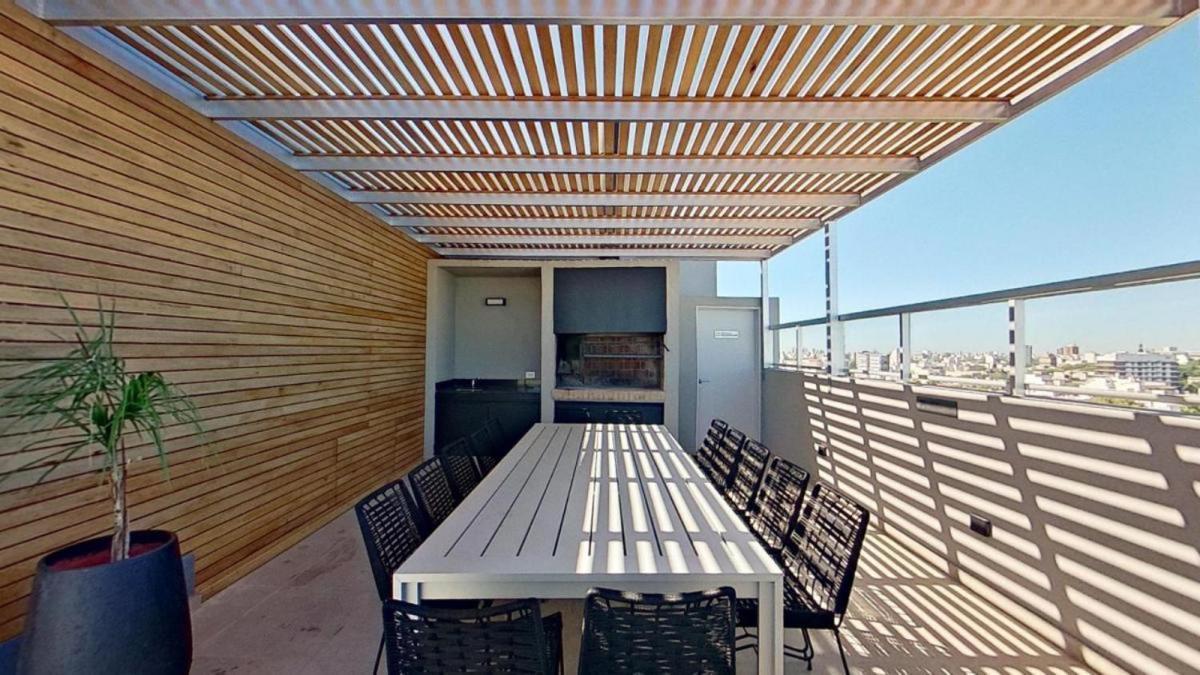 Penthouse A Estrenar En Sofisticado Barrio Y Edificio Vista Panoramica 100m2 Gimnasio Piscina Lujoso Salon De Fiestas