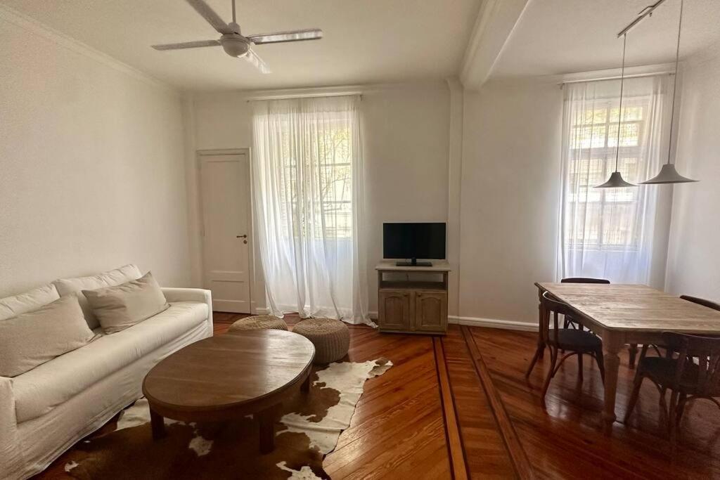 Departamento De Estilo En La Isla De Recoleta. Ciudad Autónoma de Buenos Aires