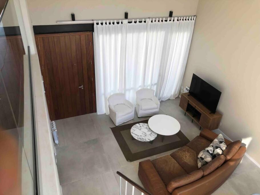 Apartamento Modern Two-story House With Terrace In Nunez River