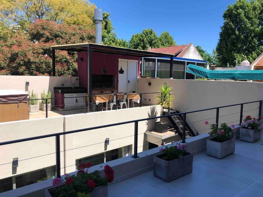 Modern Two-story House With Terrace In Nunez River Apartamento *