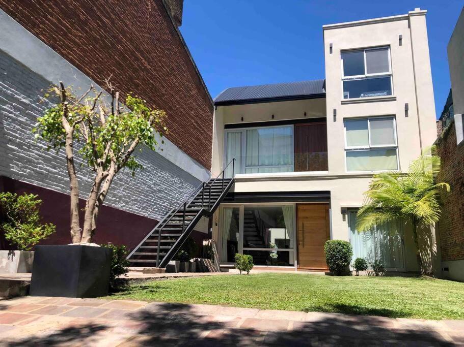 Apartamento Modern Two-story House With Terrace In Nunez River
