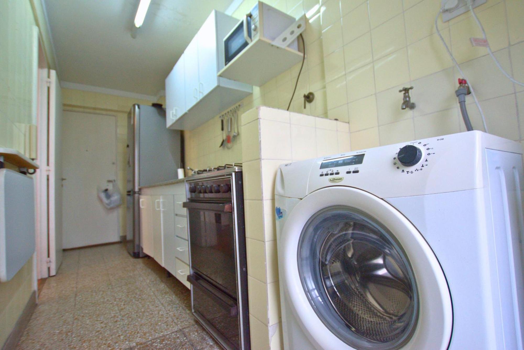 Apartamento Comodo Y Luminoso, 1 Dormitorio, Cocina, Balcon *