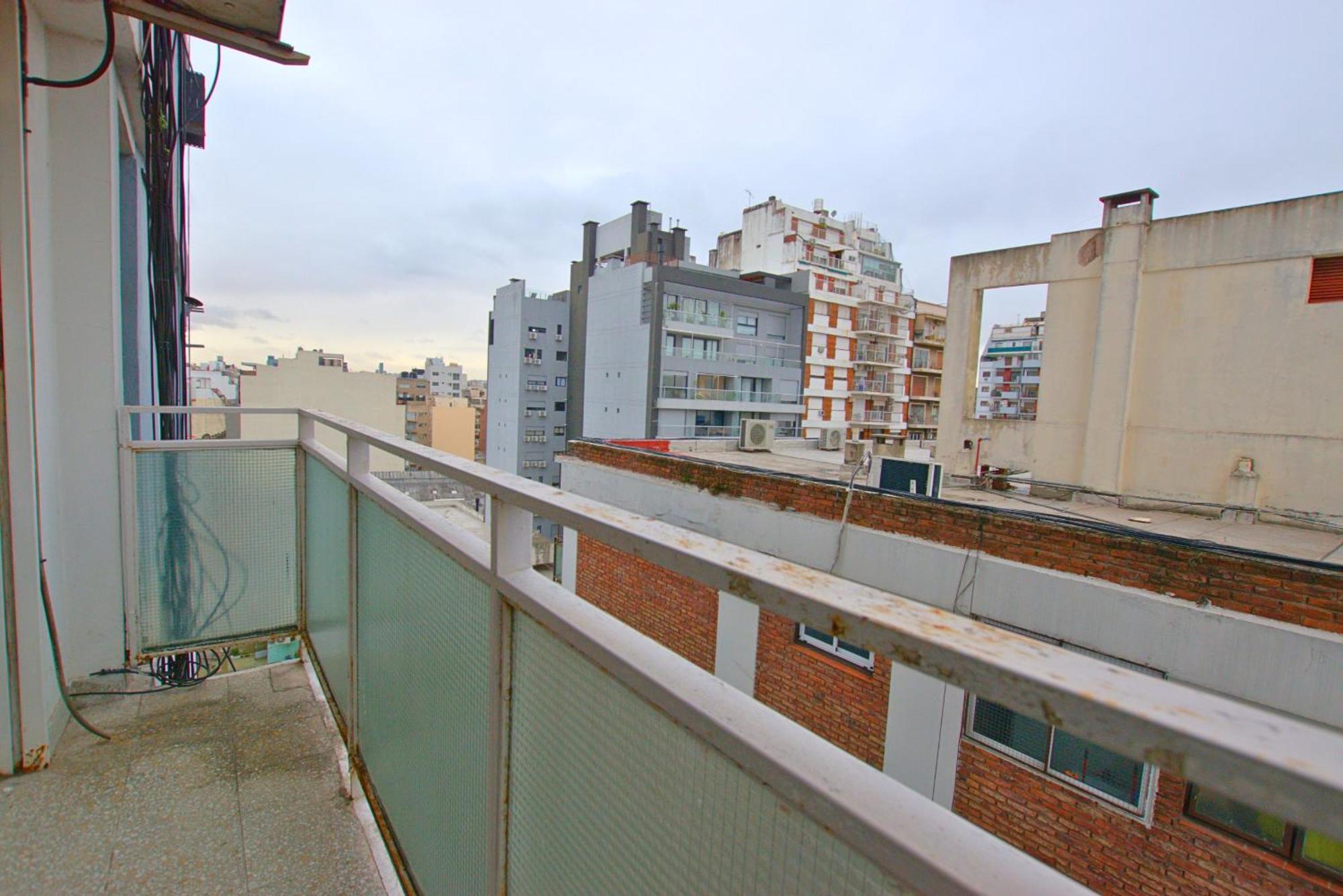 Comodo Y Luminoso, 1 Dormitorio, Cocina, Balcon Apartamento