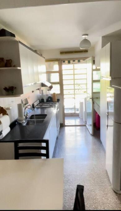 Sunny 3-room With 24-hour Security Ciudad Autónoma de Buenos Aires
