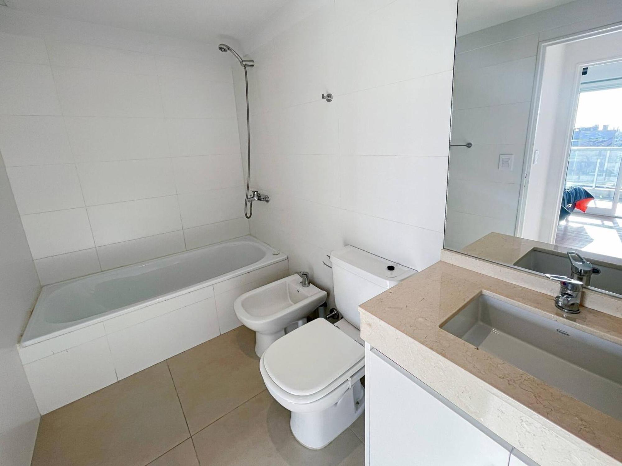 One-bedroom In Recoleta With Panoramic Views *