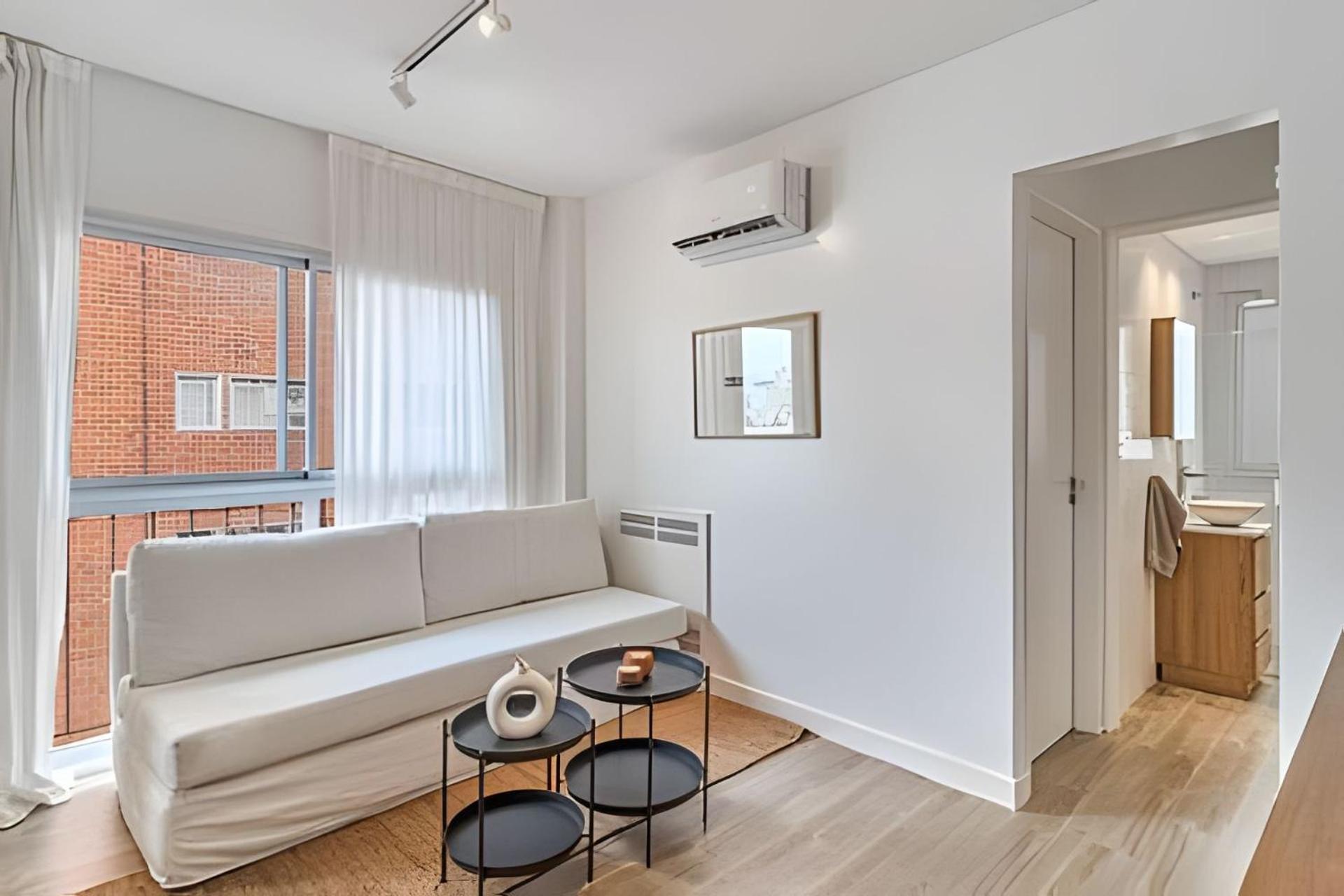 Gran Apt. Cerca De Av. Libertador Y Alto Palermo