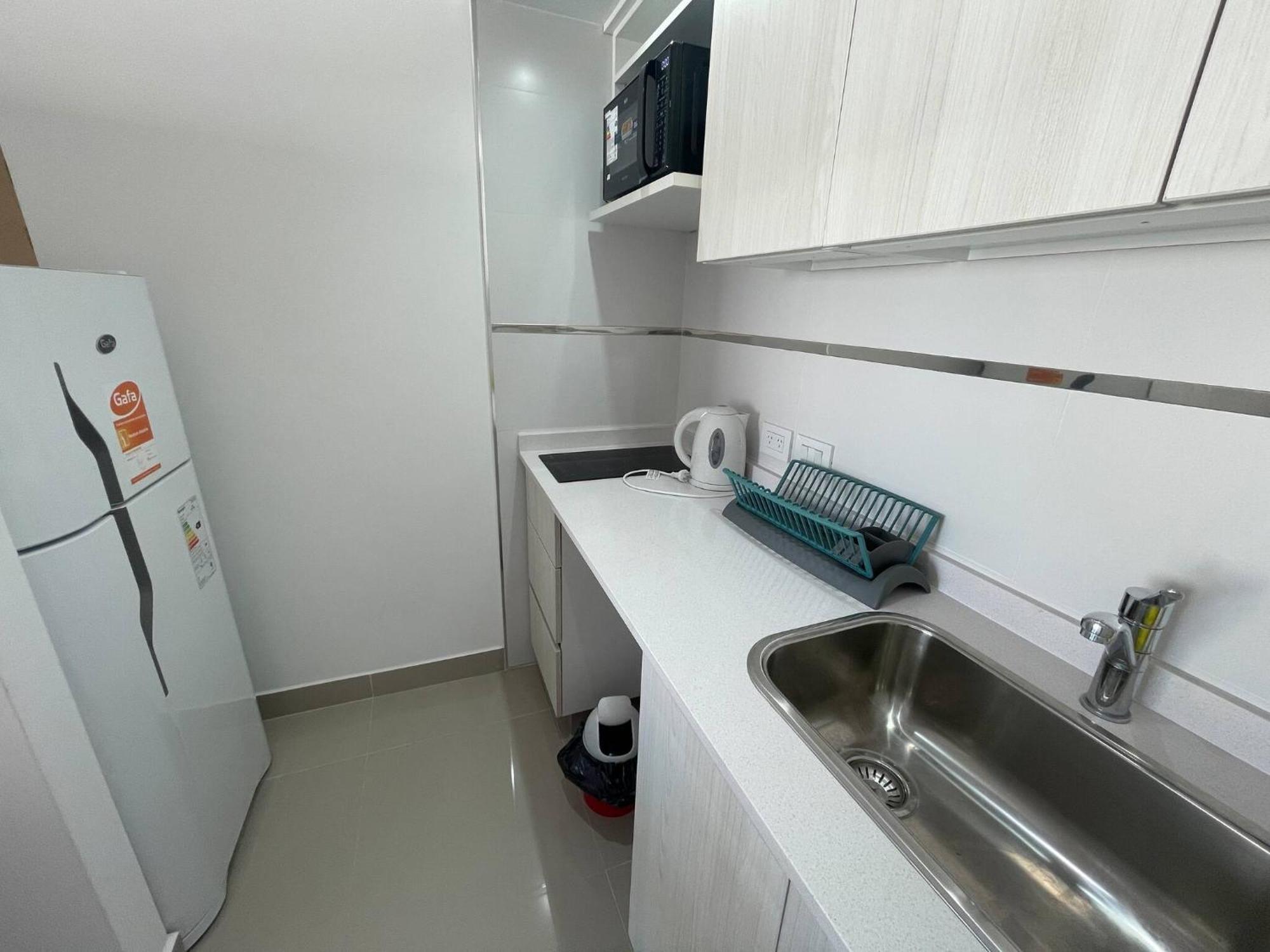 Luxurious In San Telmo-paseo De La Cisterna Apartamento