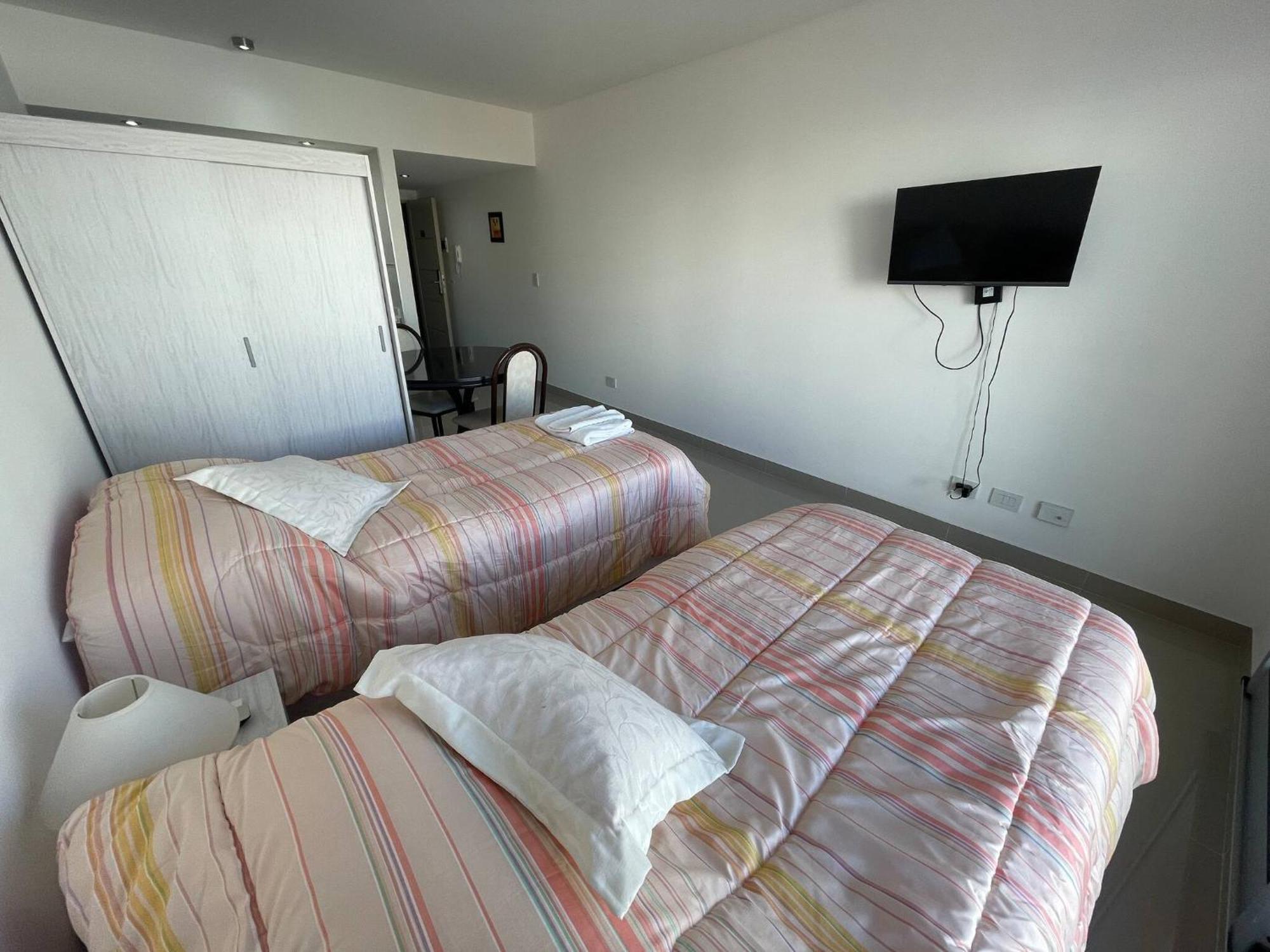 Luxurious In San Telmo-paseo De La Cisterna Apartamento