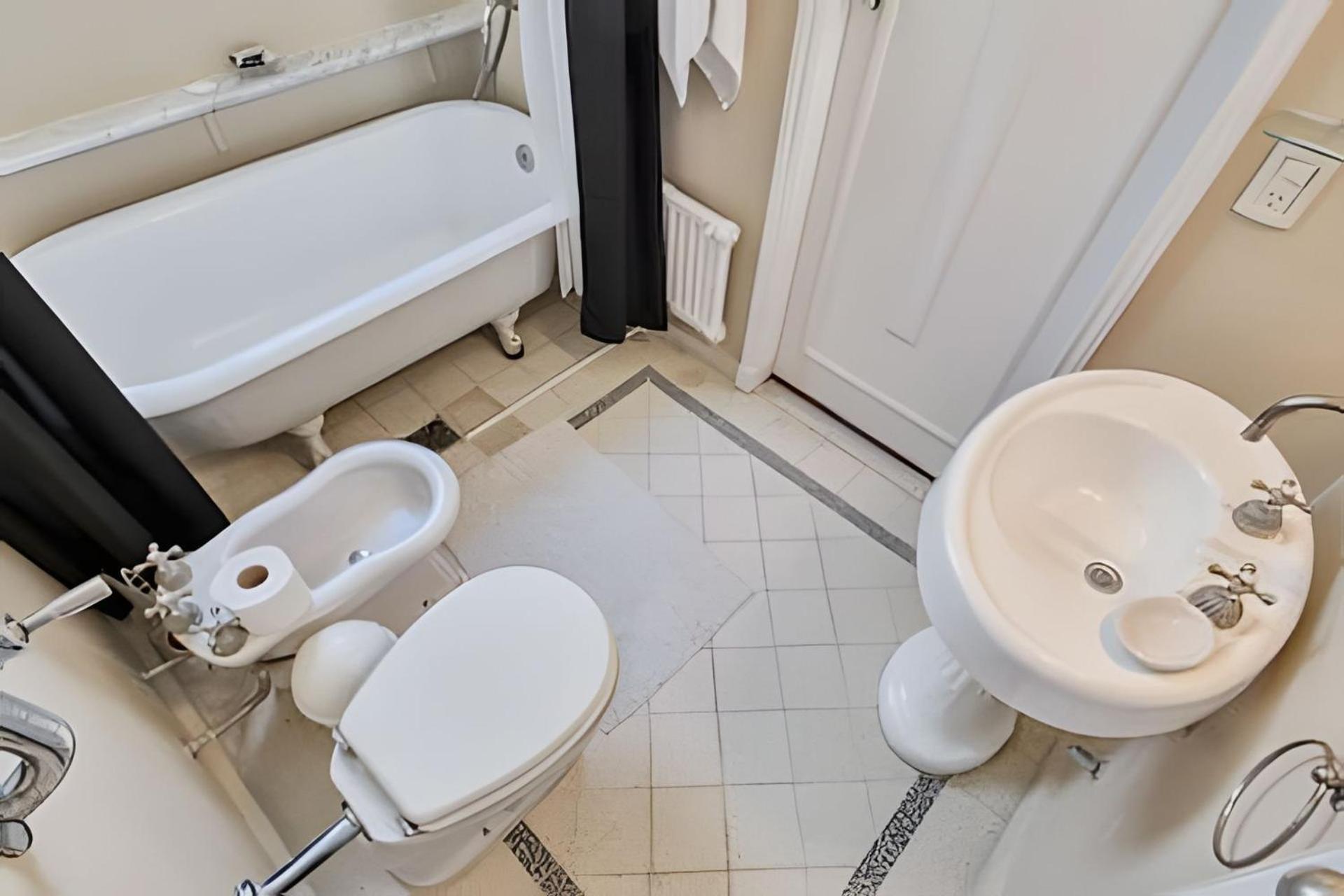 Comodo Y Familiar Estilo Frances Cerca De Parques Apartamento