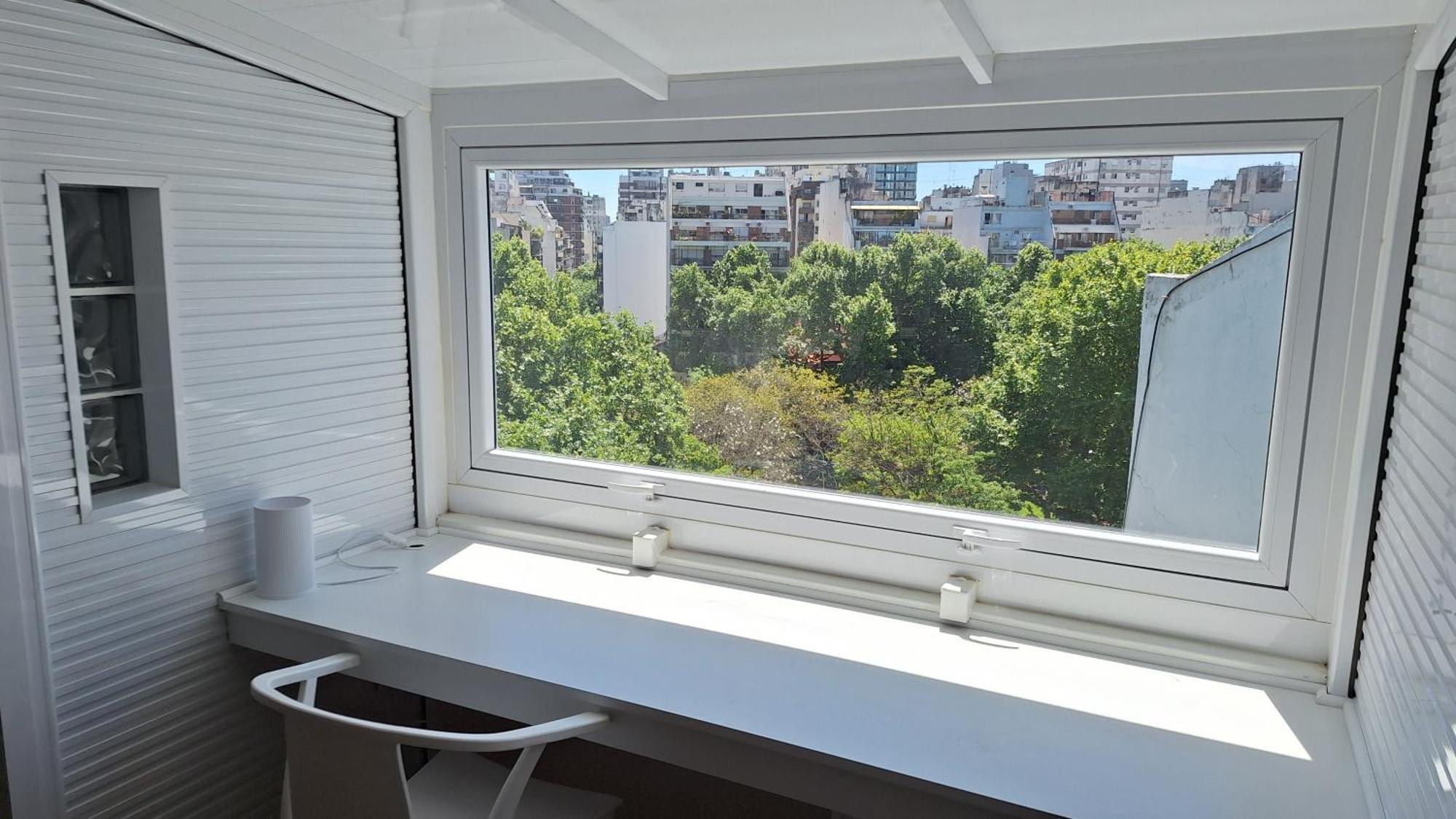 Duplex Luminoso De Categoria Con Balcon Terraza *
