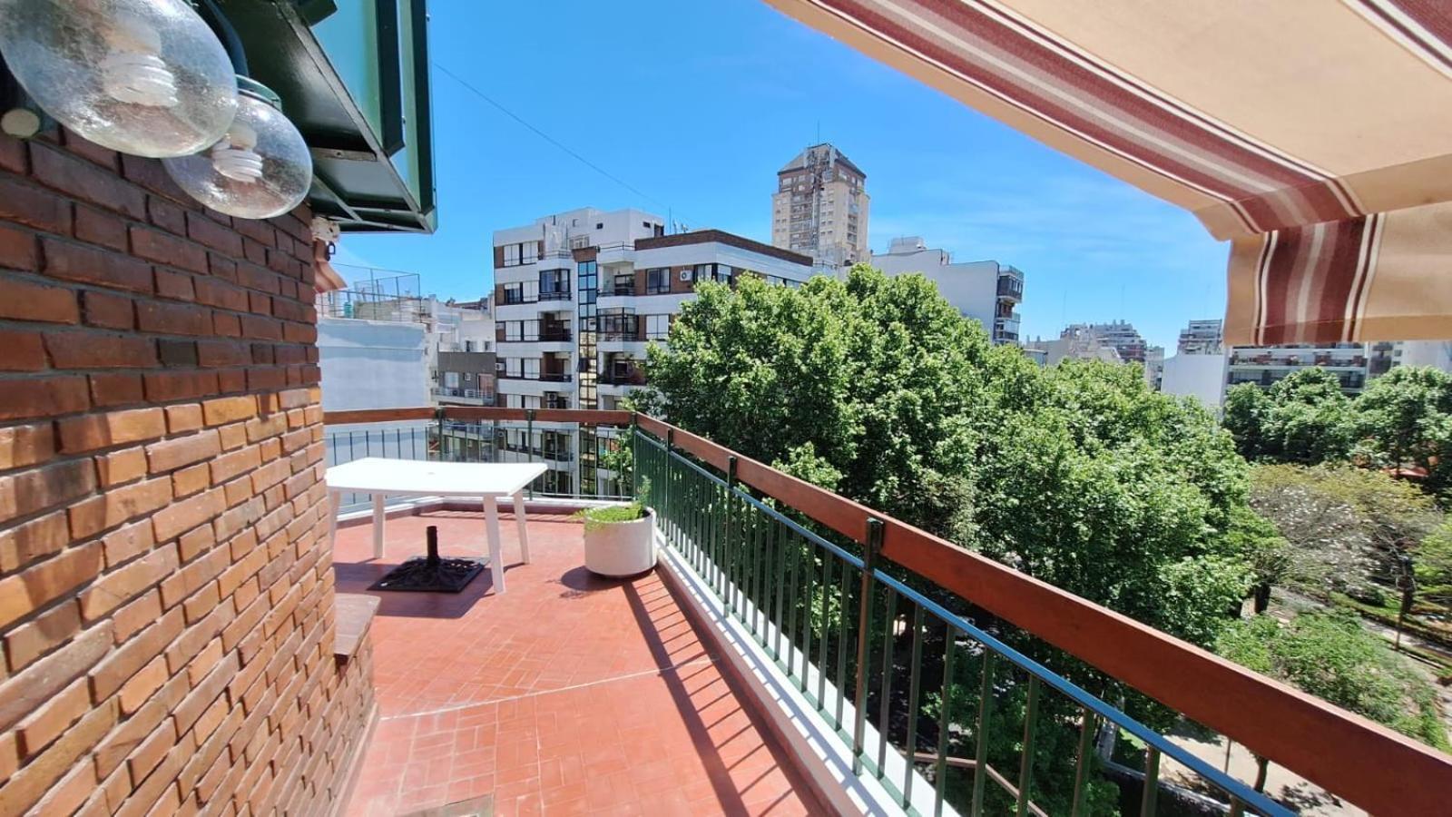 Duplex Luminoso De Categoria Con Balcon Terraza Apartment Buenos Aires