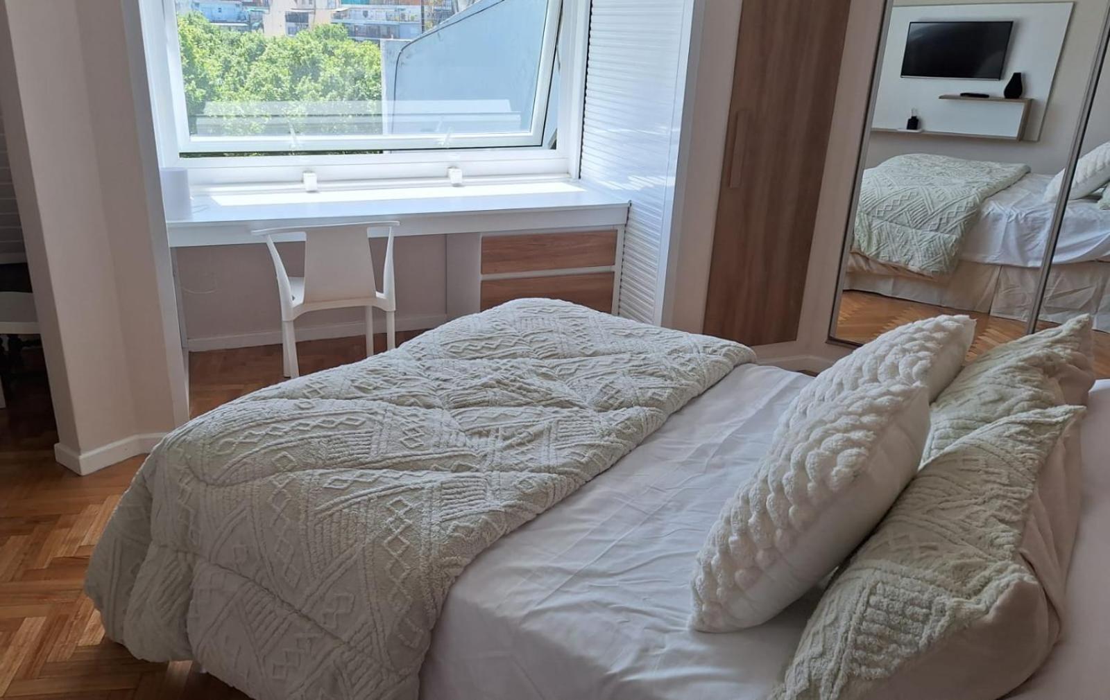 Duplex Luminoso De Categoria Con Balcon Terraza Apartment