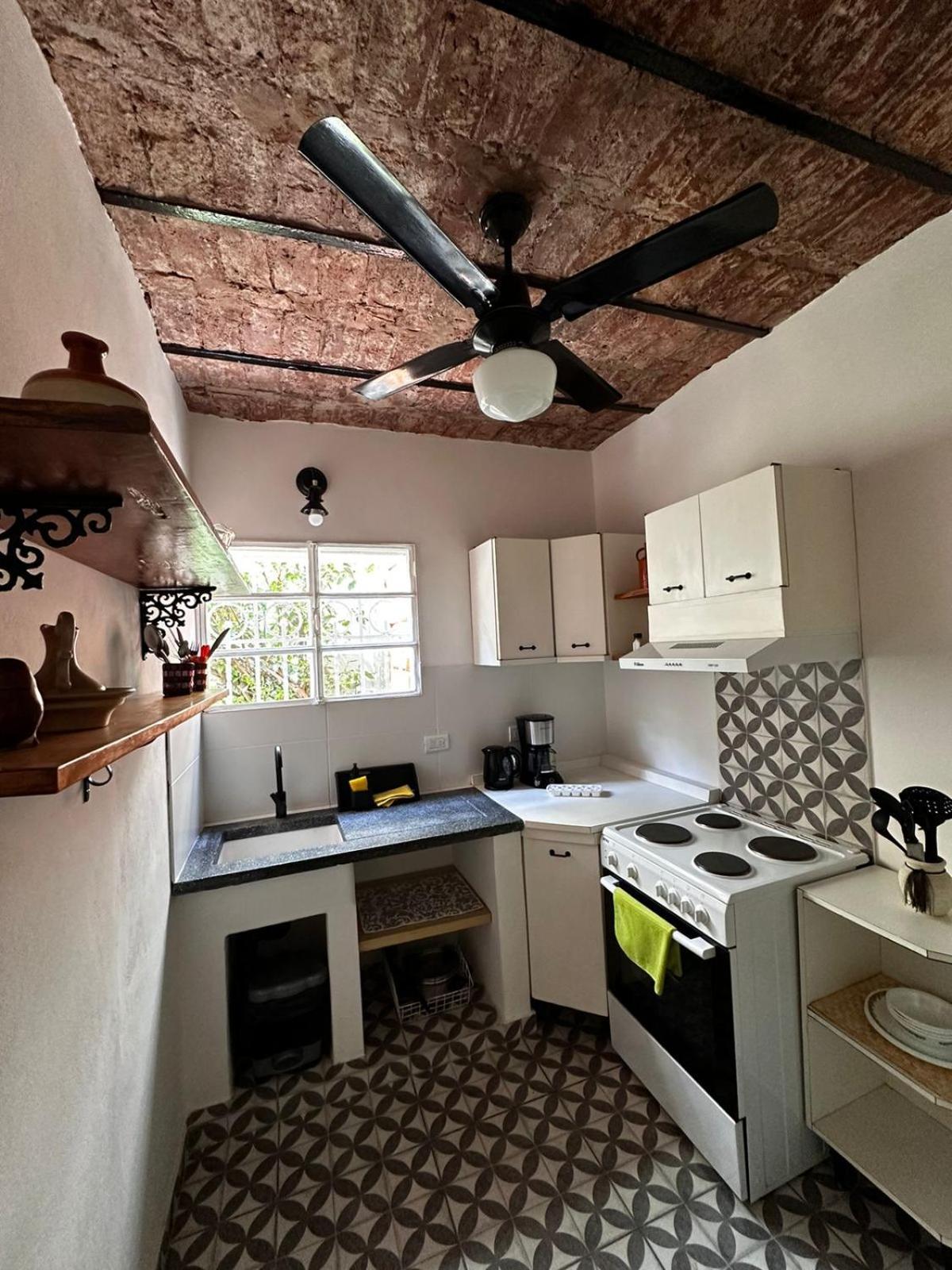Apartamento Calido Monoambiente Con Amplia Cocina En Devoto