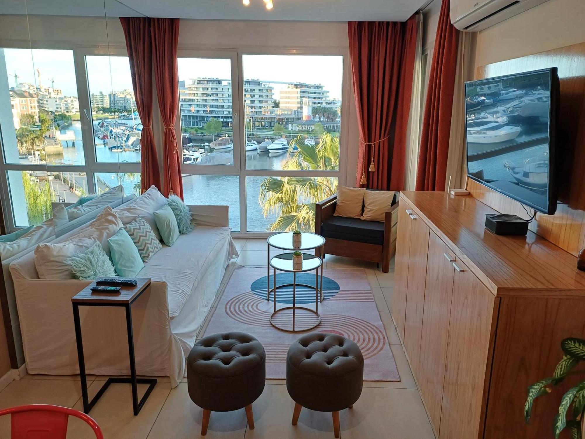 Apart , Departamento Condominio Bahia Grande Nordelta, Tigre , Balcon Y Vista A La Bahia *