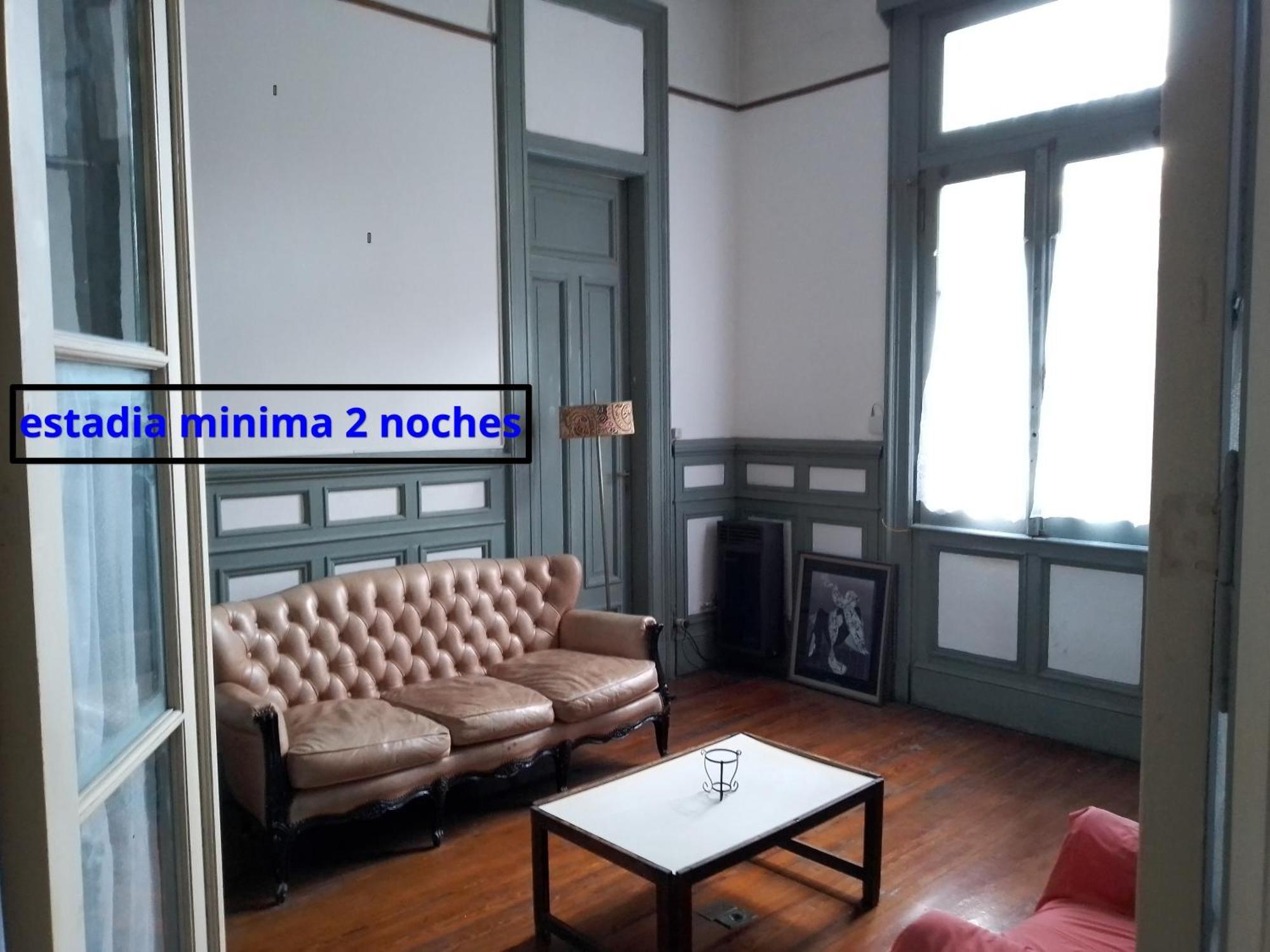 Pensión En Edificio Historico