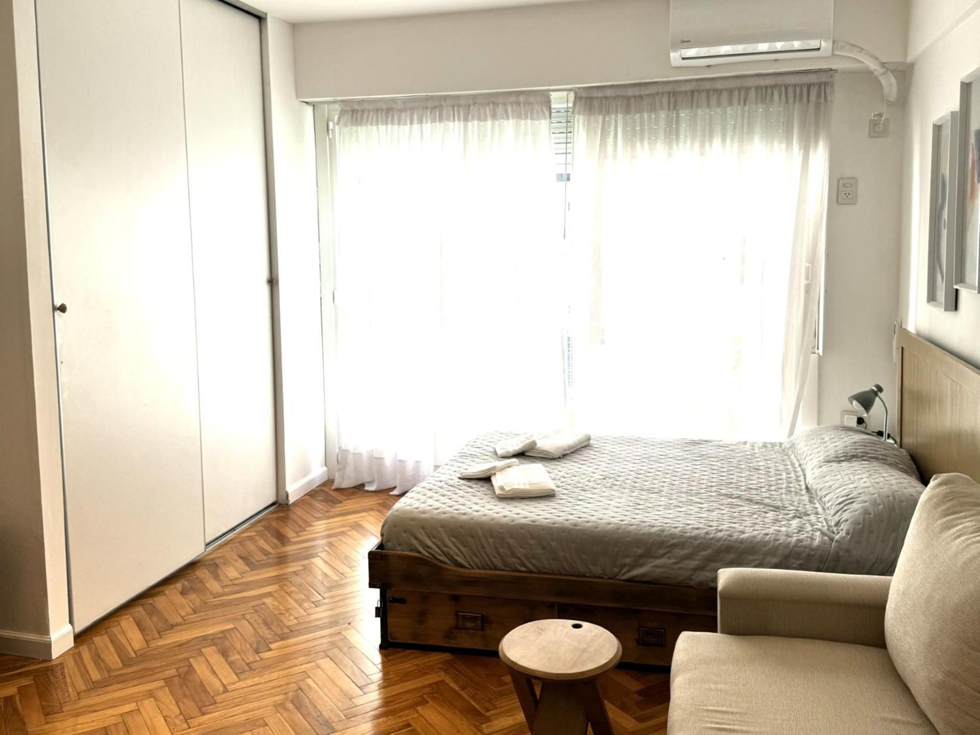 Apartmento Luminoso Con Terraza A Facultades - Dolar Oficial * Buenos Aires