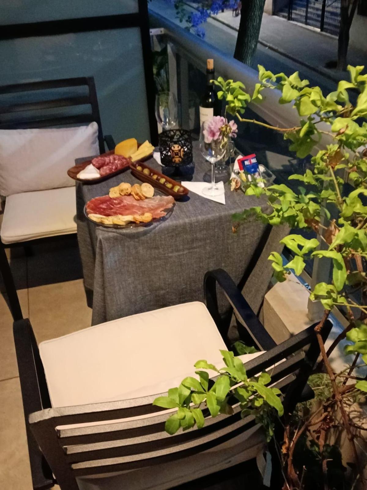 Hjem Recoleta Apartamento *