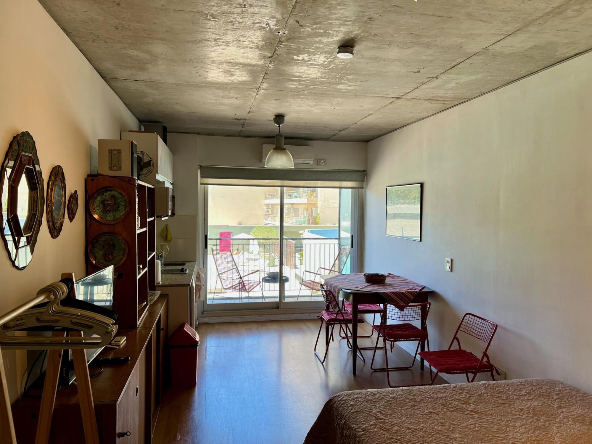 Moderno Estudio, Muy Luminoso Apartamento *