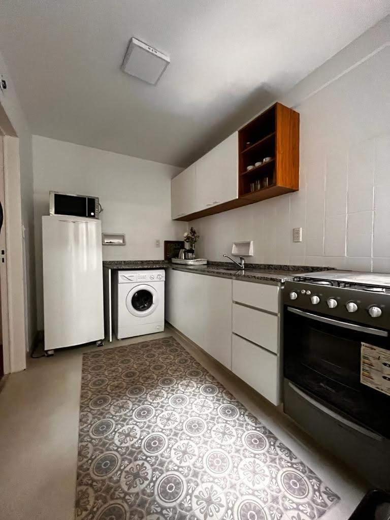 Esmeralda Y Libertador Apartamento