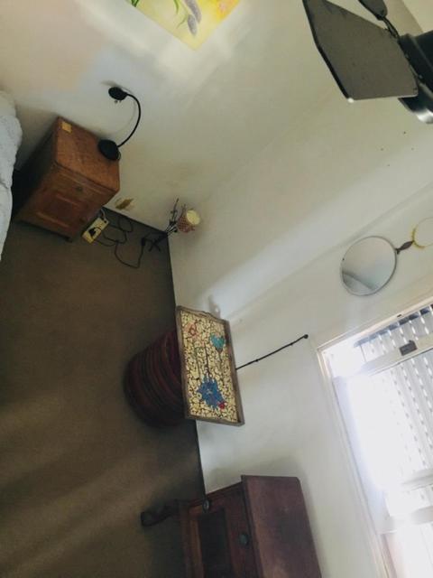 Privada En Depto 1 Persona, Solo Mujeres - San Telmo *