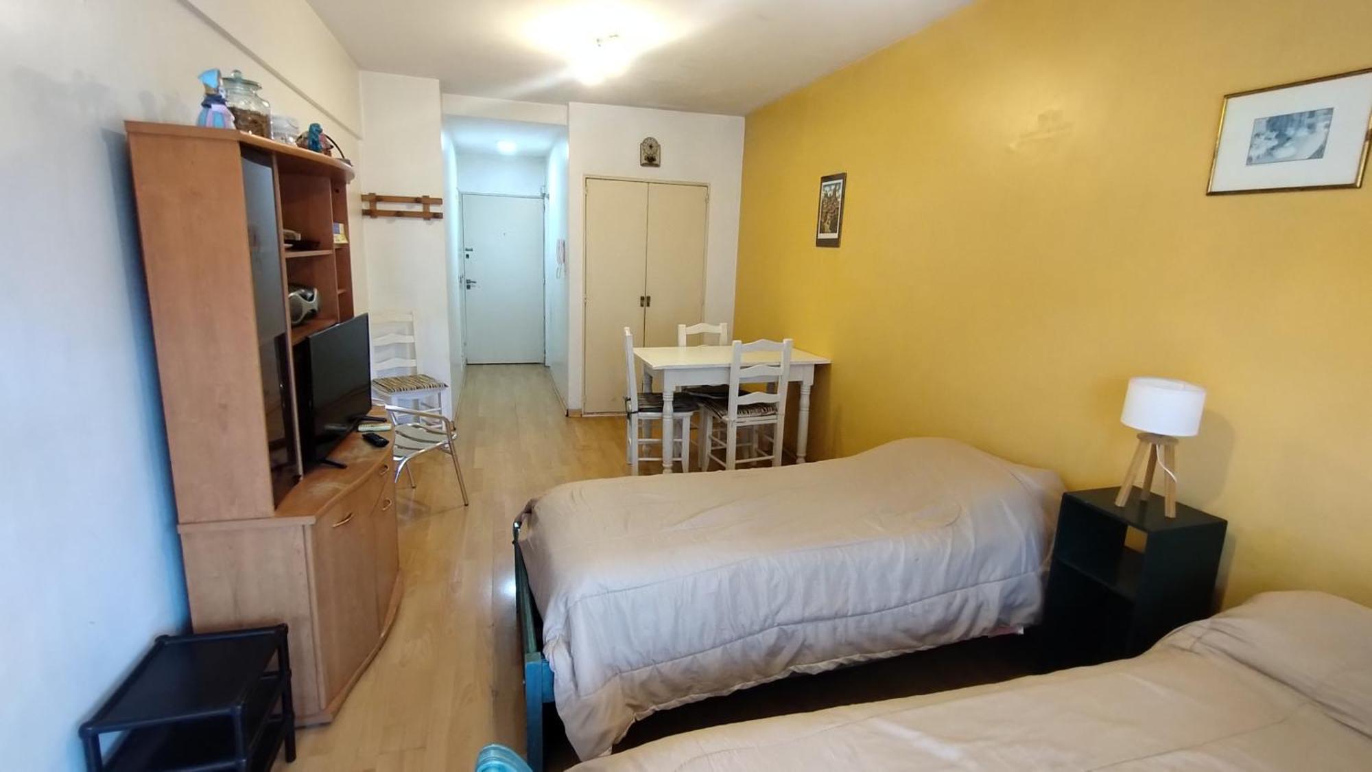 Apartamento Av De Mayo Y 9 De Julio Monoambiente Muy Luminoso - Alquilerenbaires *