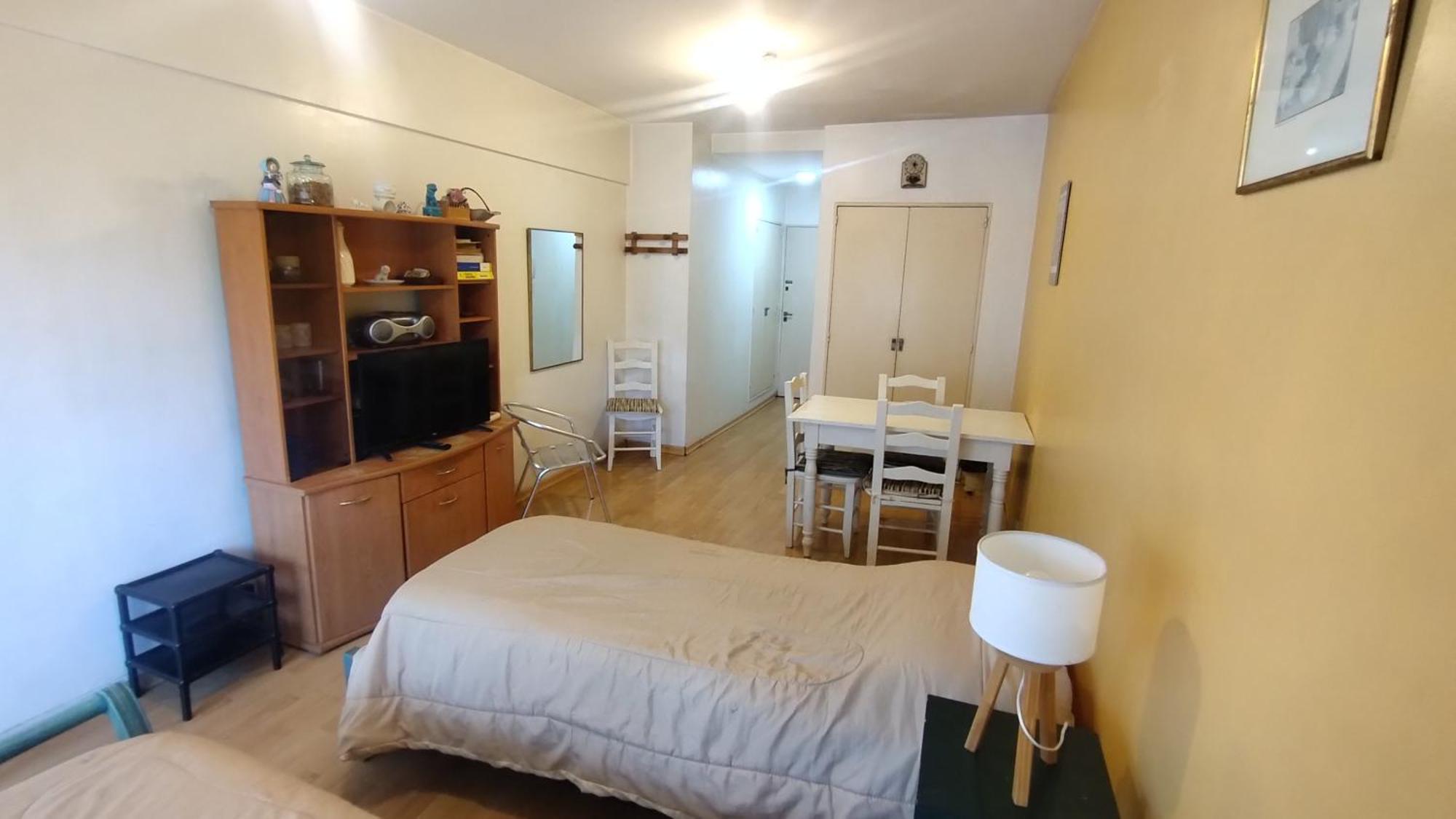 Apartamento Av De Mayo Y 9 De Julio Monoambiente Muy Luminoso - Alquilerenbaires Ciudad Autónoma de Buenos Aires