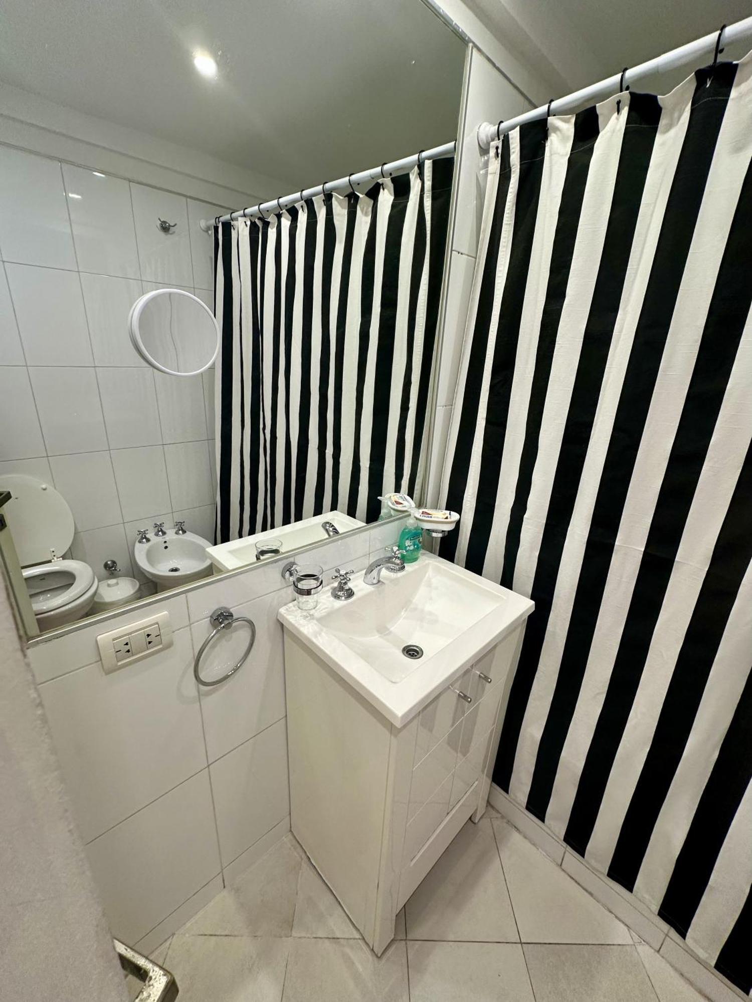 Apartamento Cozy In The Heart Of Recoleta