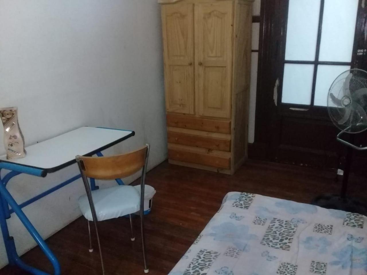 Habitac Indiv Casa De Familia, Flores Habitación en casa particular Ciudad Autónoma de Buenos Aires
