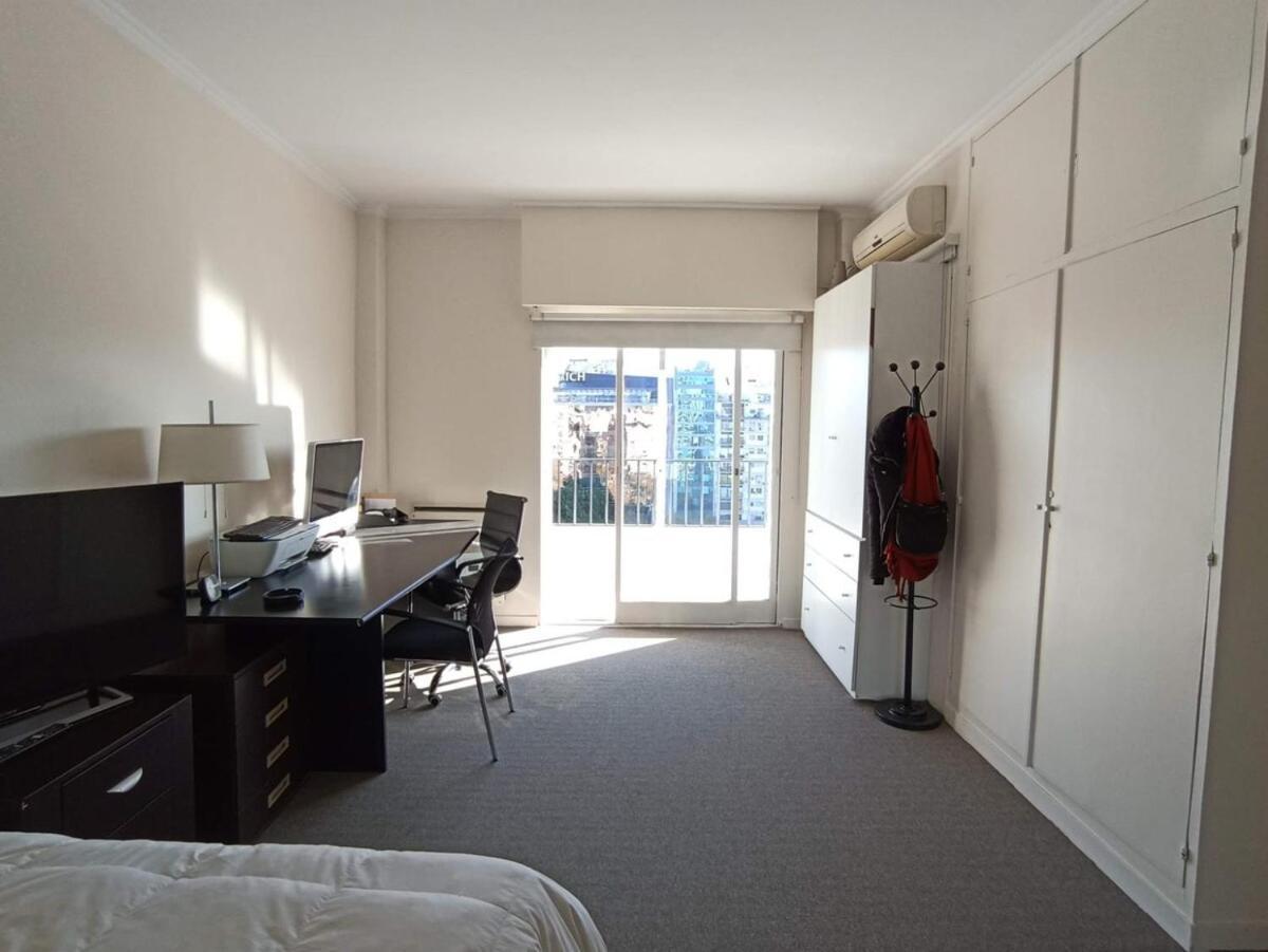 En Av 9 De Julio Apartamento *