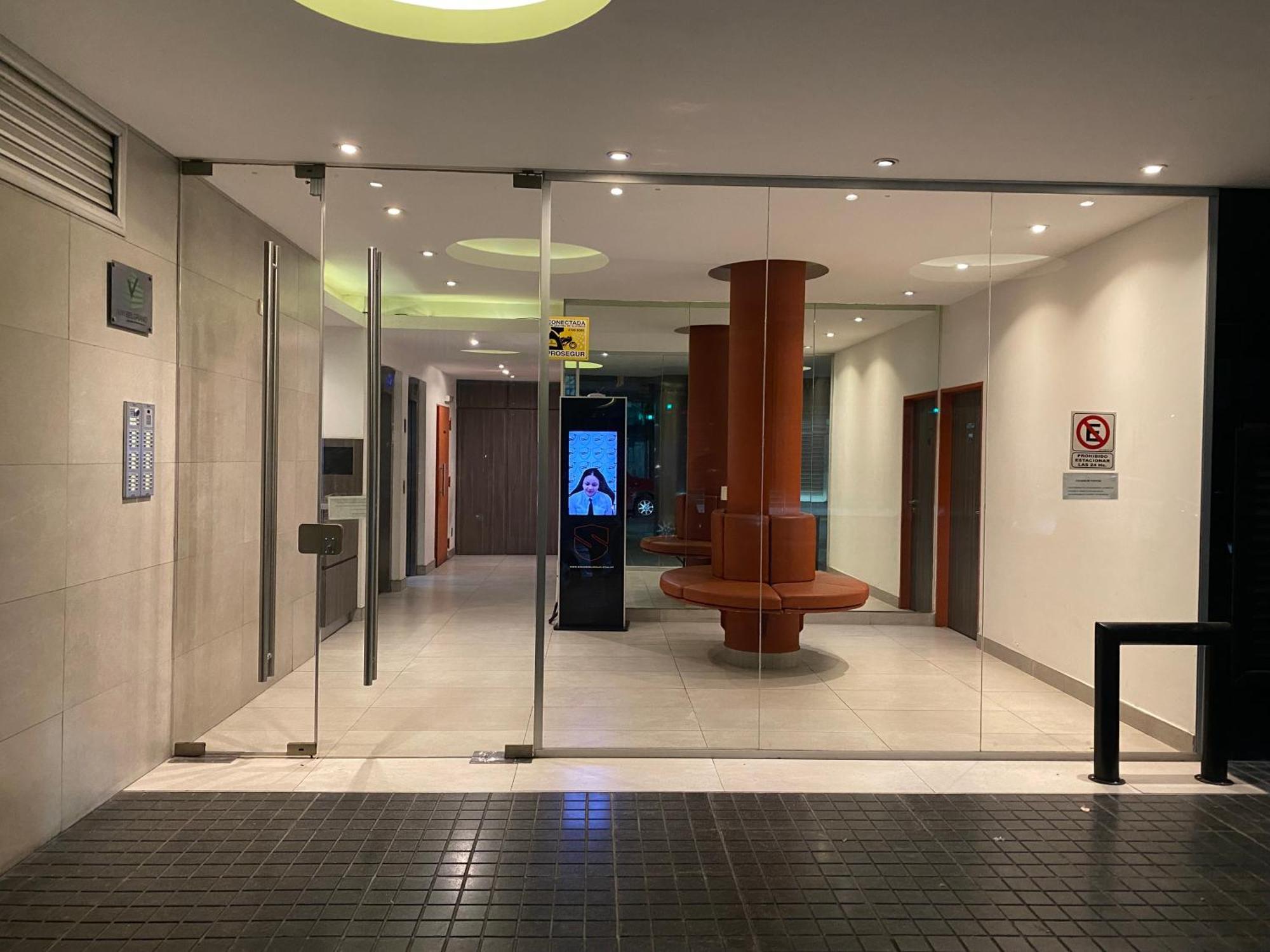 Divino 2 Amb Con Amenities Y Cochera En Belgrano *