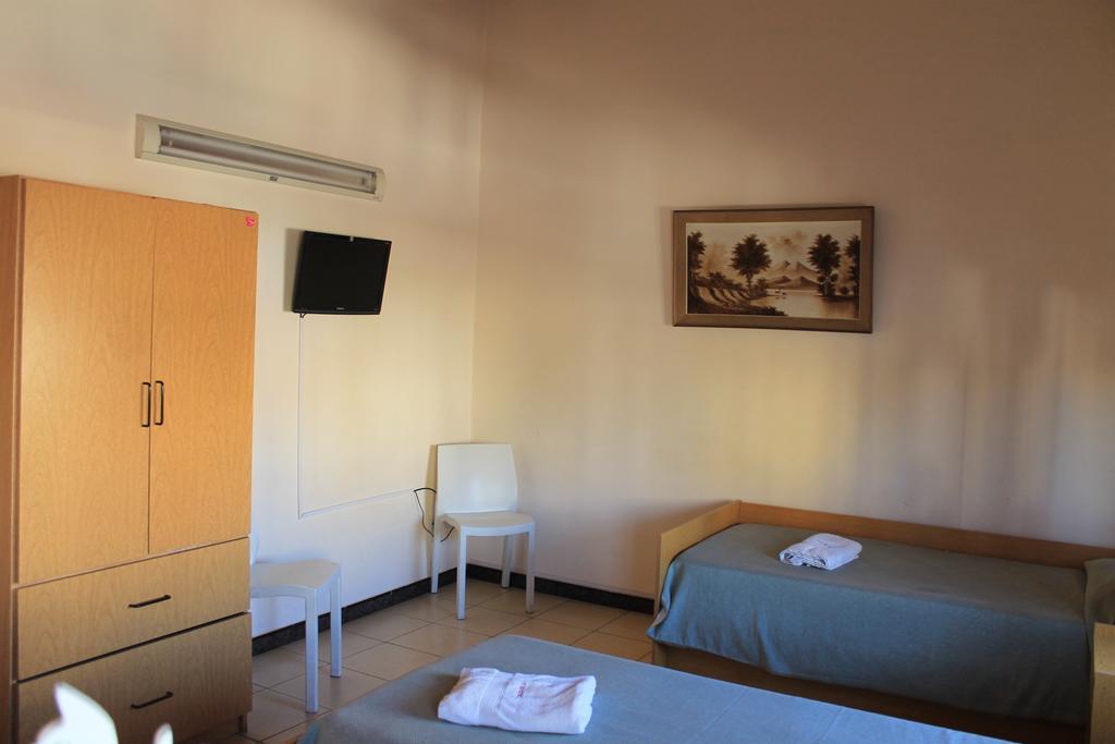Bet Hotel 2*