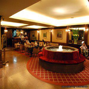 Hotel 818