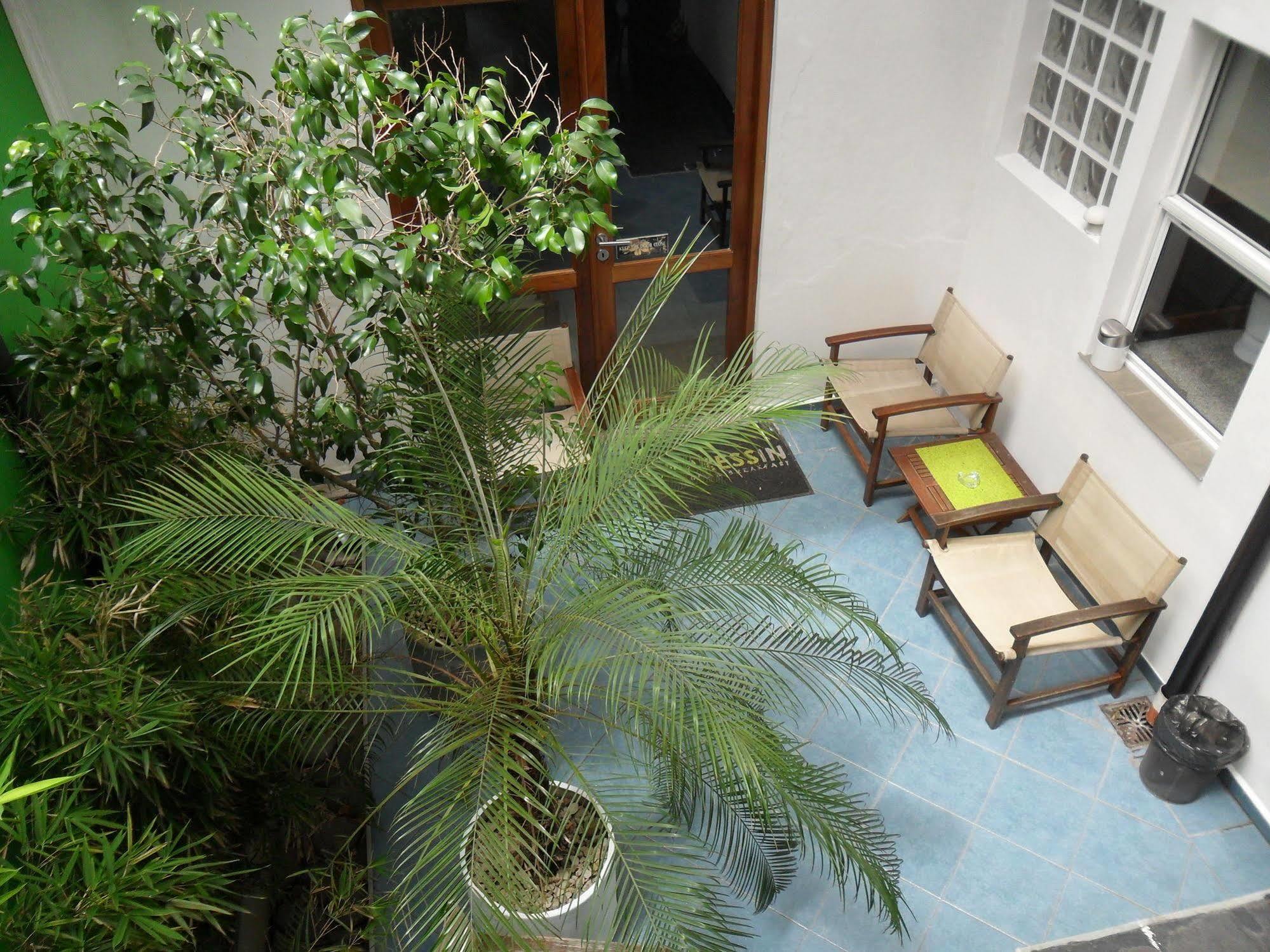 Hotel First Palermo