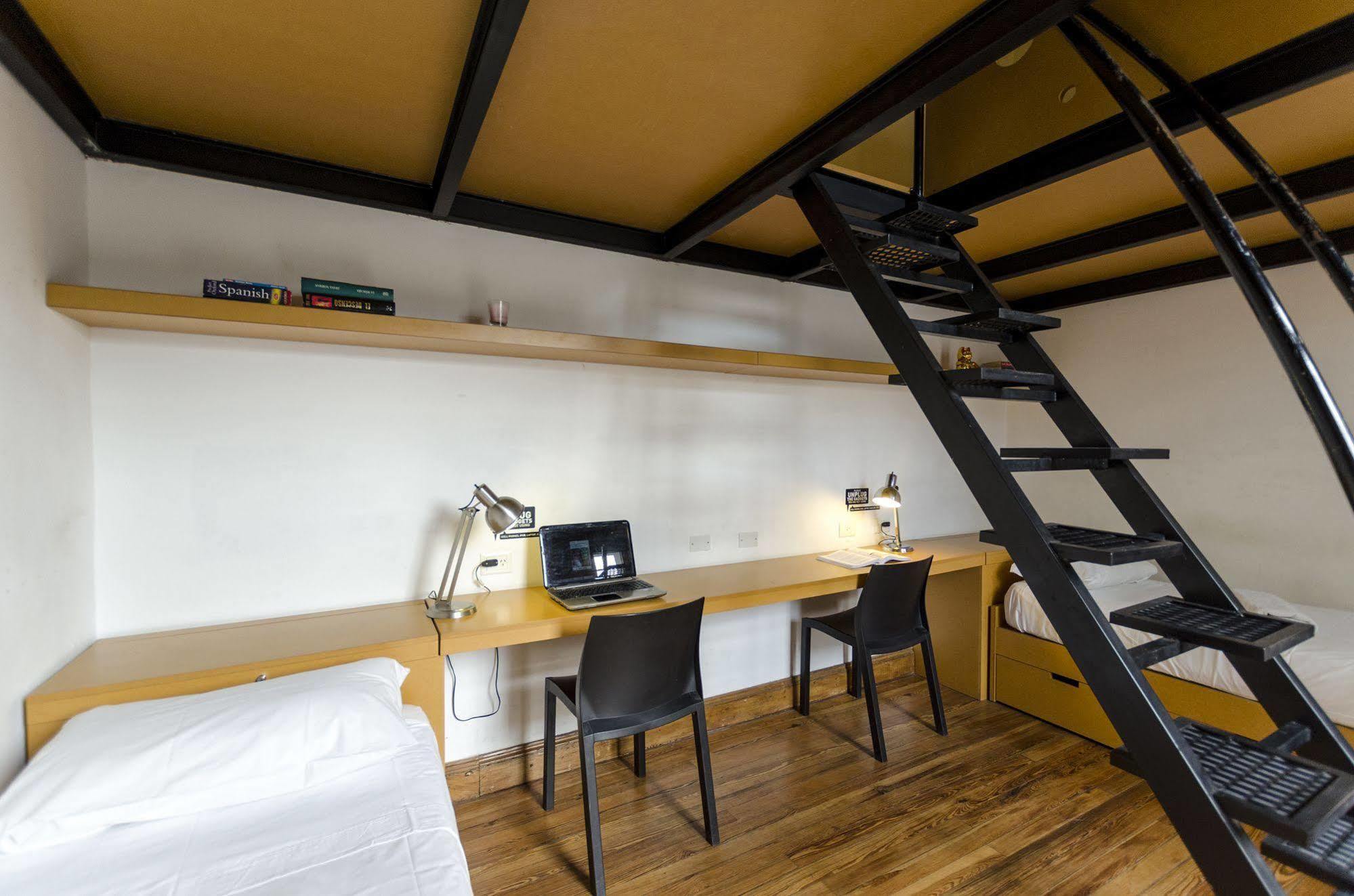 La Casa De Pichincha Hostal