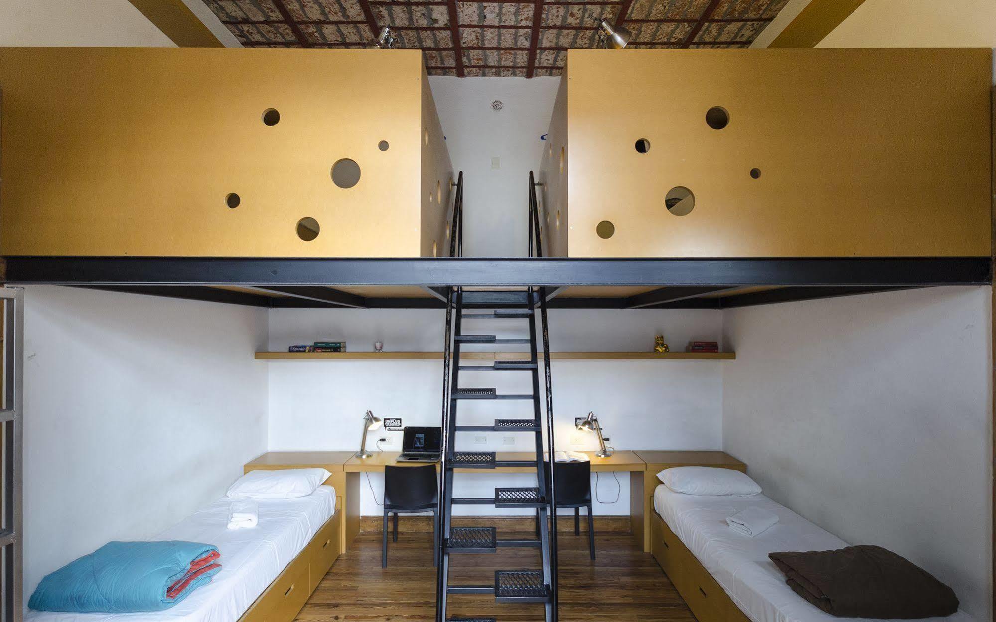 La Casa De Pichincha * Ciudad Autónoma de Buenos Aires