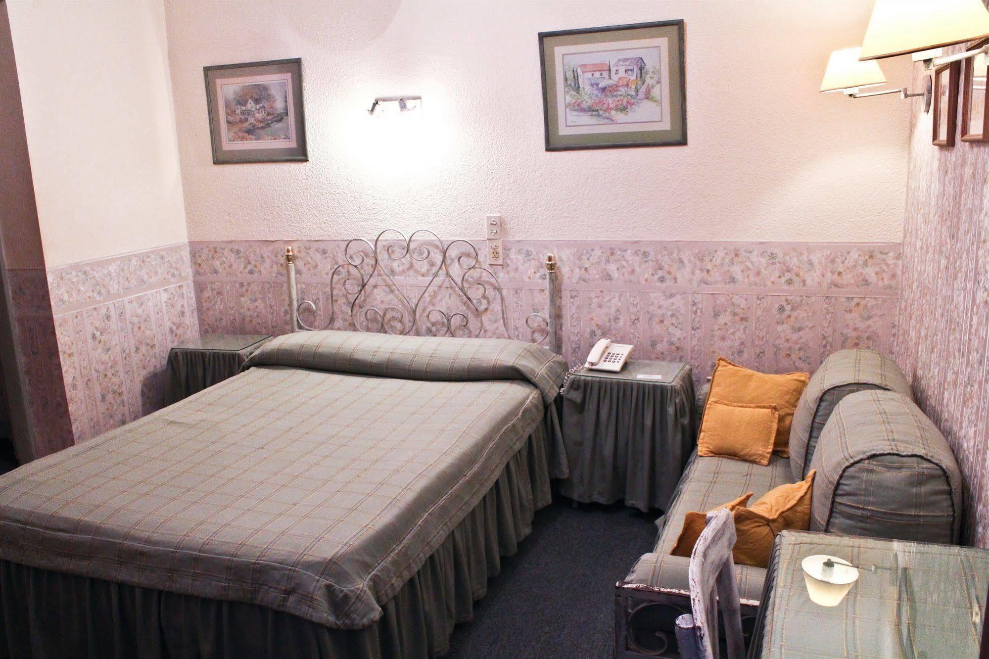 Gran Hispano Hotel 2*