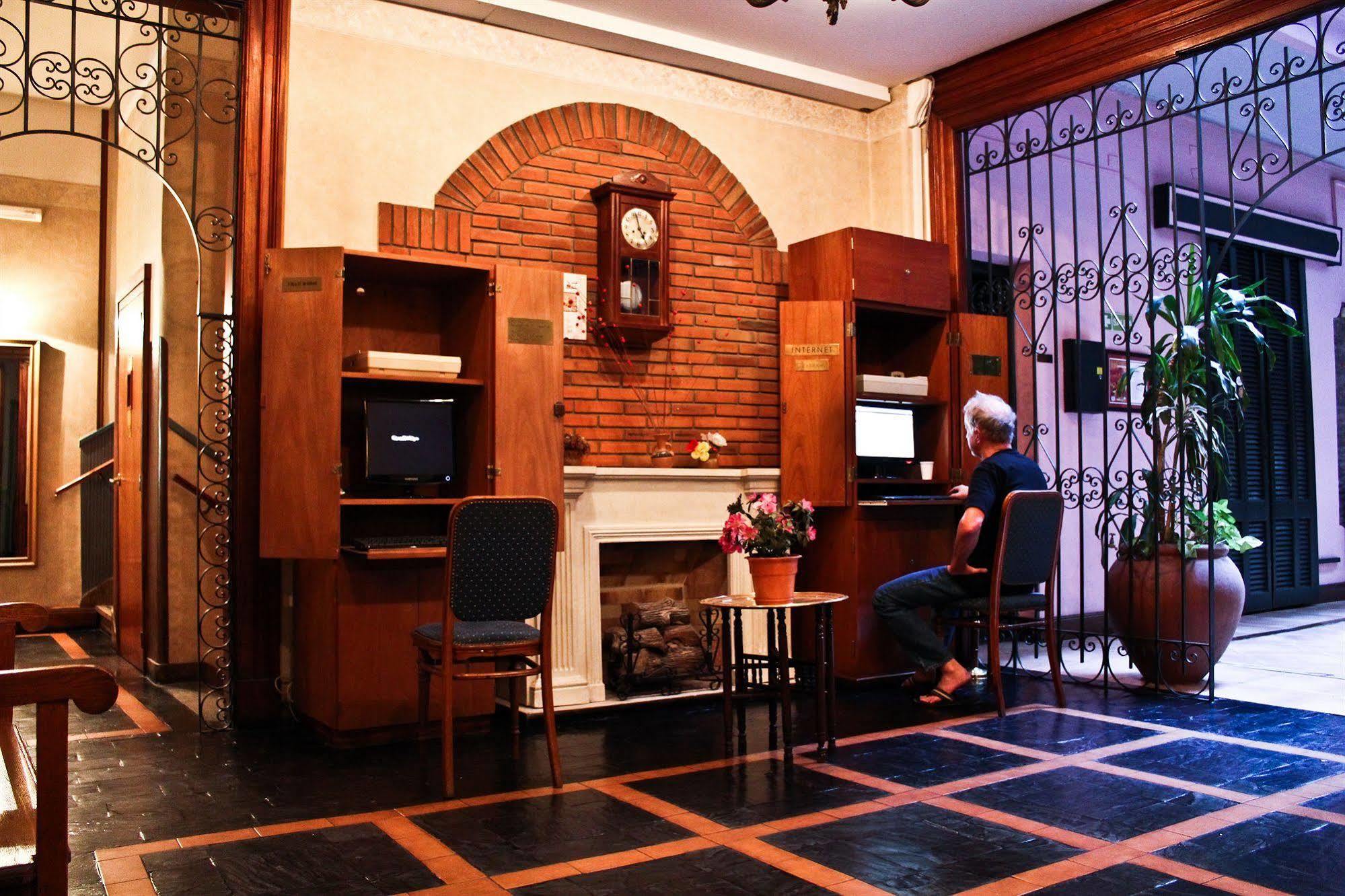 Gran Hispano Hotel 2*