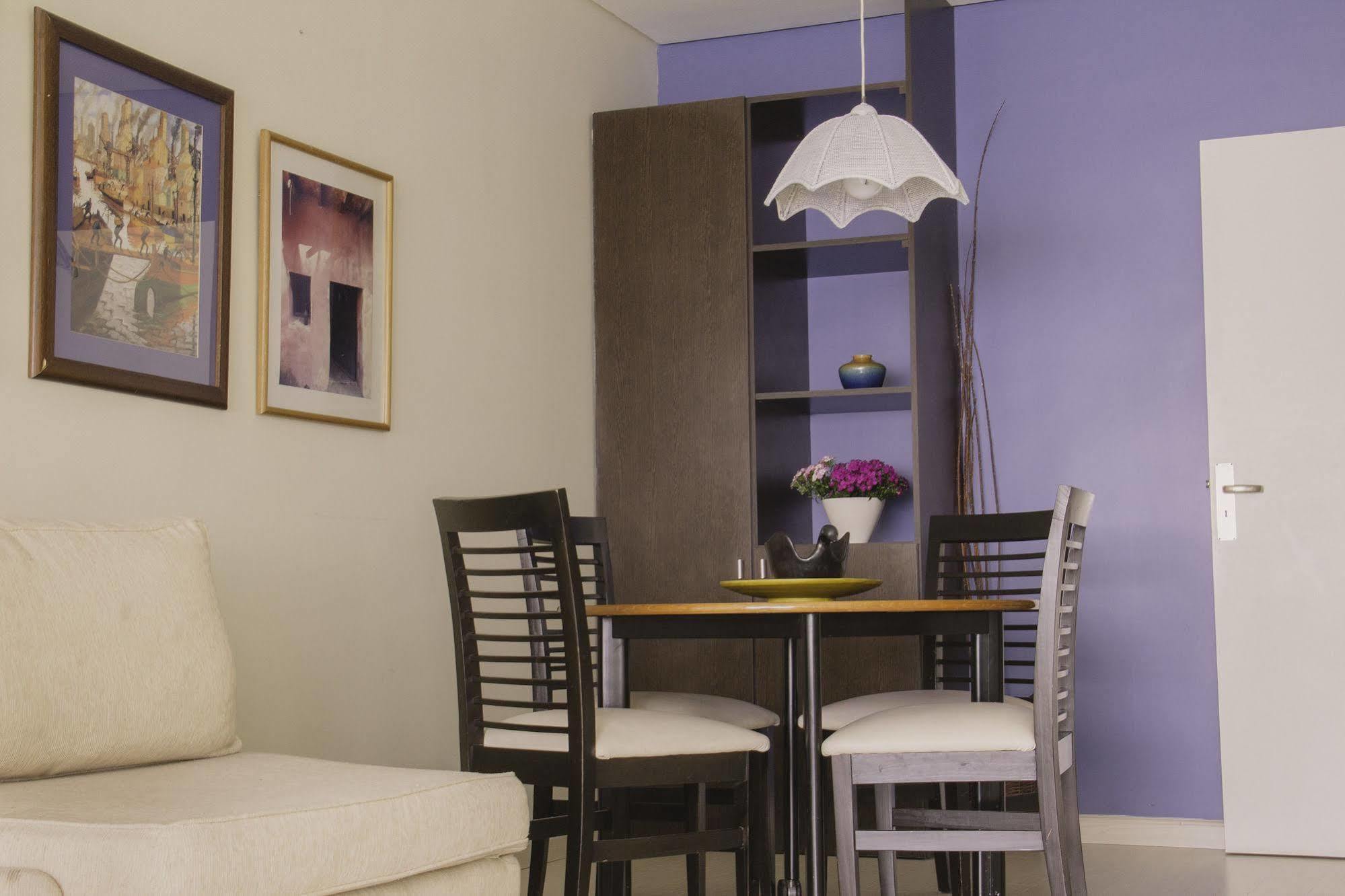 Rent In Apartamento *