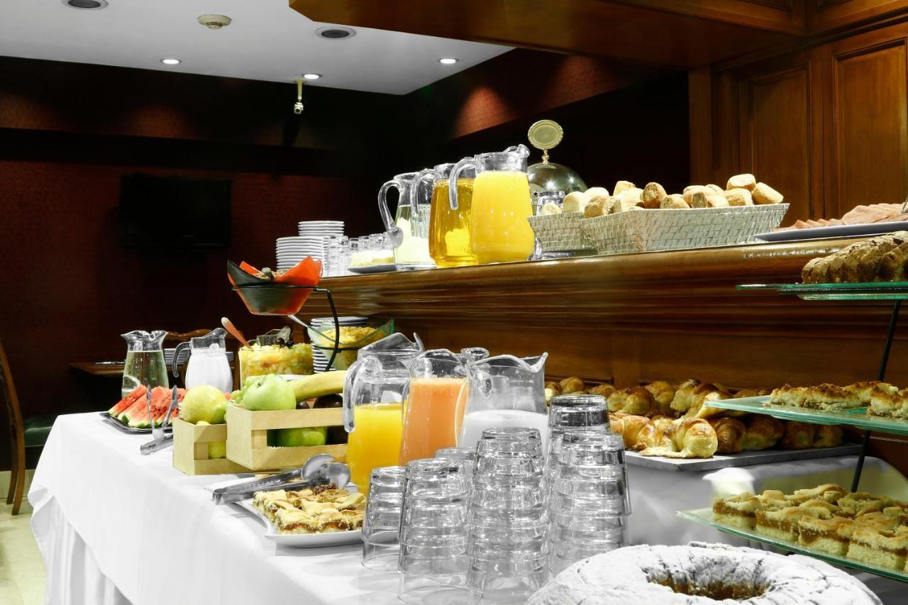 Hotel Cyan Américas Towers 4*
